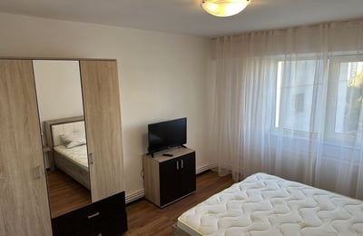 Alquiler de un cómodo apartamento de 3 habitaciones, 75 m², Tomis Nord, Constanza, Rumanía